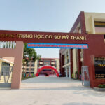 Quyền khai thác dịch vụ phụ trợ là căn tin và bãi xe tại Trường THCS Mỹ Thạnh